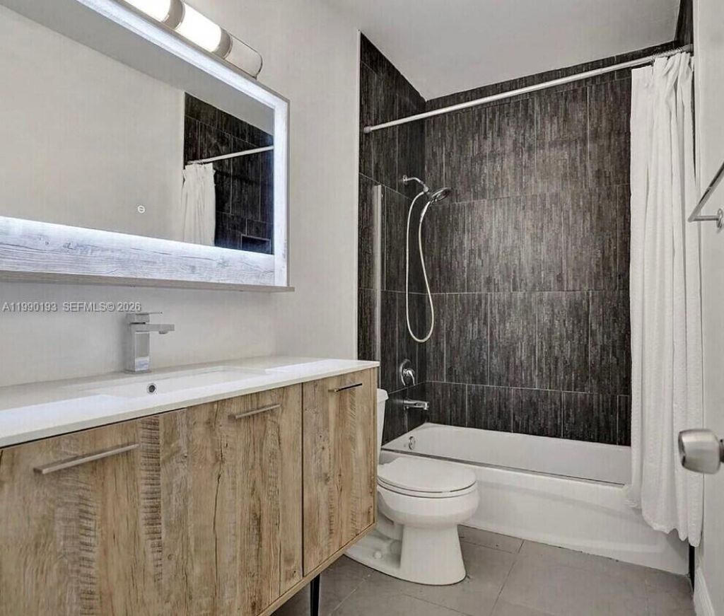 775 81st St , Miami Beach, FL 33141 Photo