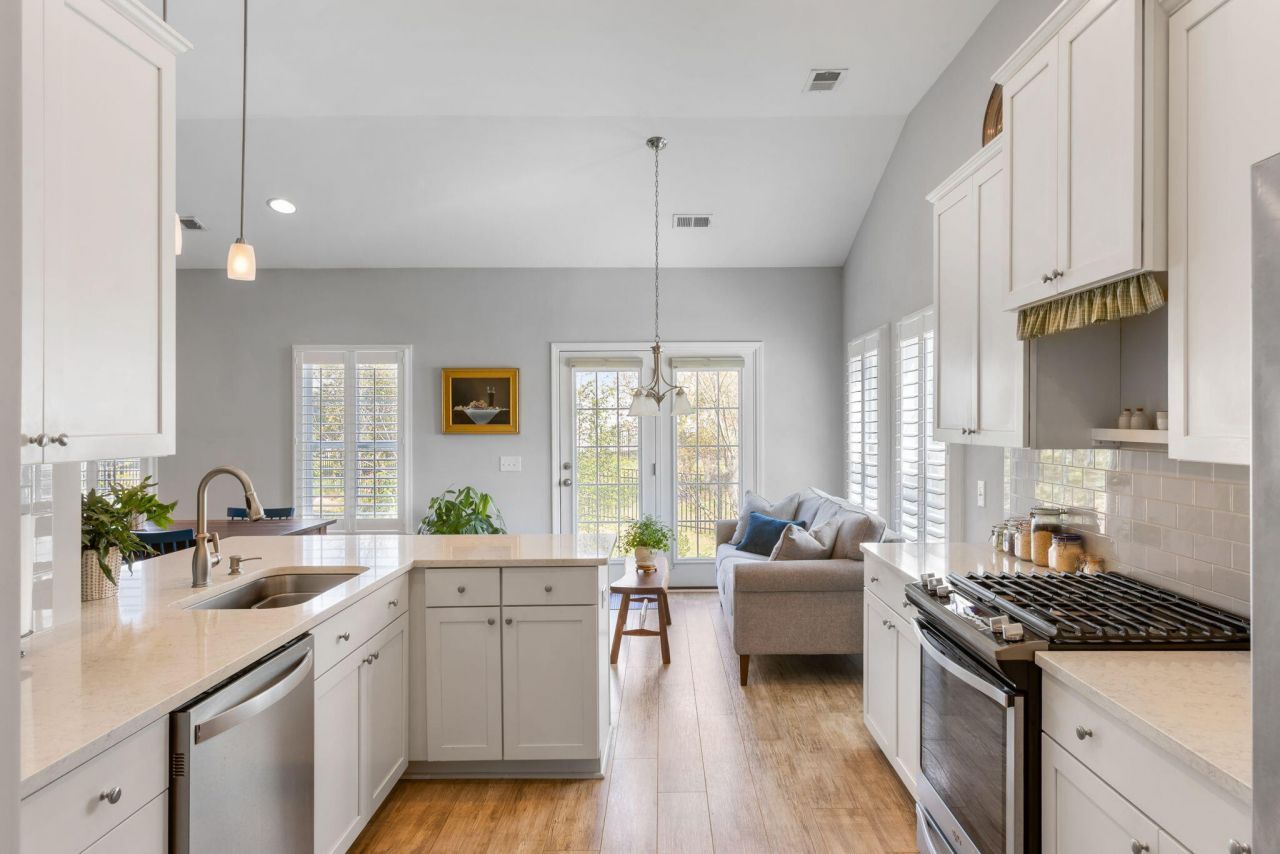 1069 Pigeon Point Photo 10