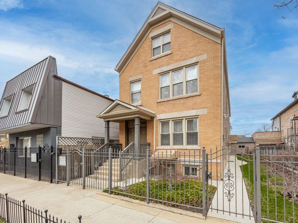 3648 W George Street , Chicago, IL 60618