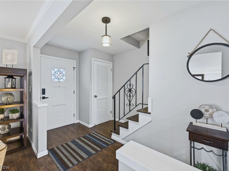 1044 Linden Lane, Lyndhurst, OH 44124 Photo 5