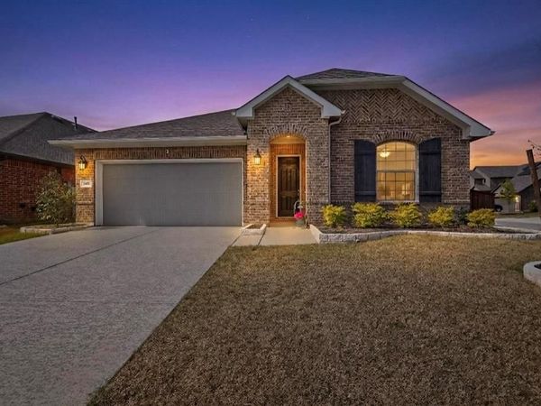 1805 Arbor Drive, Forney, TX 75126