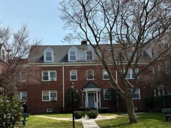 735 Elm Ave, Teaneck, NJ 07666