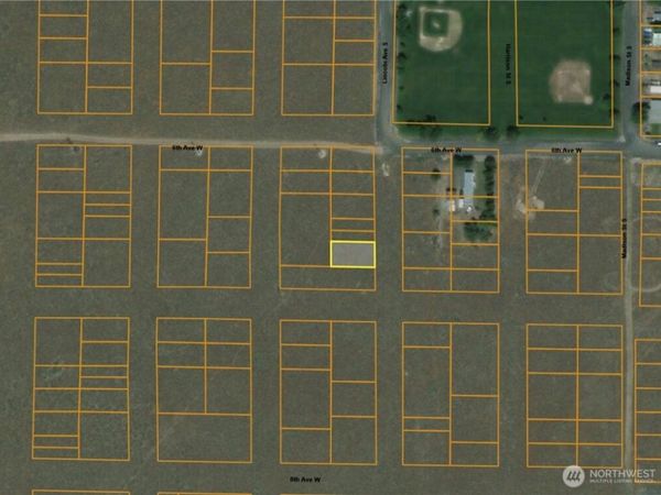 0 NKA Lot 9 & 10 Lincoln & 6th , Warden, WA 98857