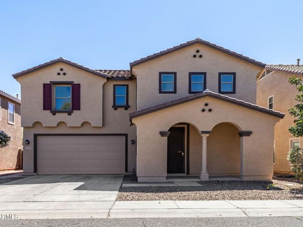 10925 W COLLEGE Drive, Phoenix, AZ 85037