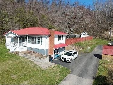 295 Private Road 660, South Point, OH 45680