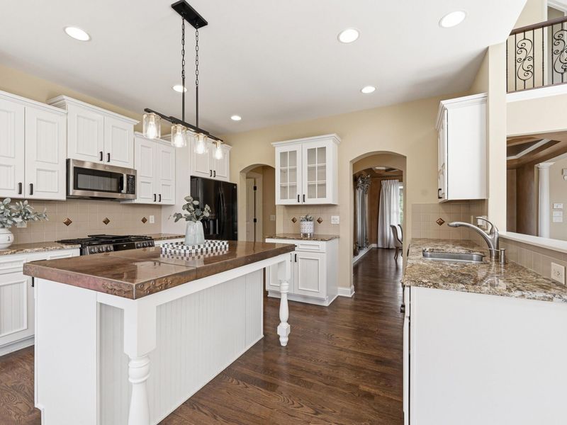 123 Hidden Hills Drive, Pataskala, OH 43062 Photo 11