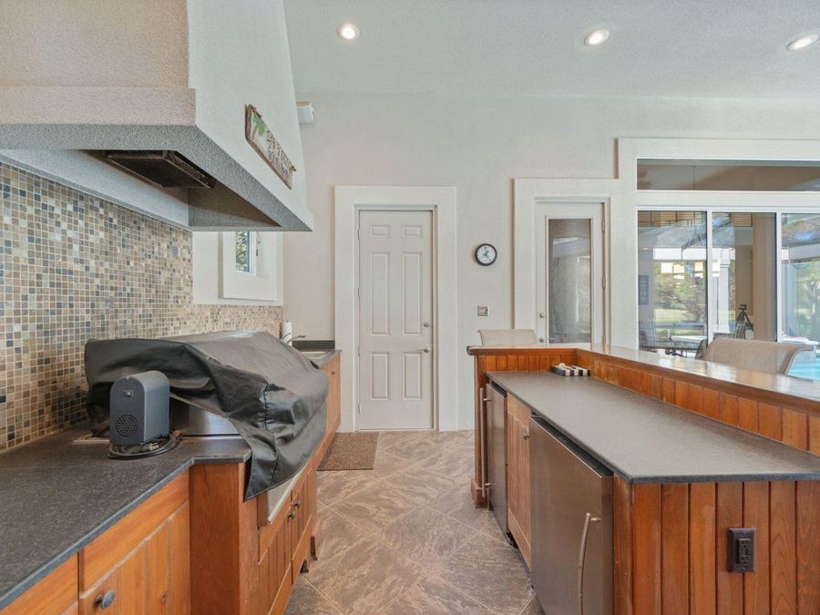 Property Image 77