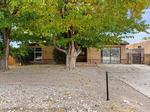 1115 Morris Street NE, Albuquerque, NM 87112