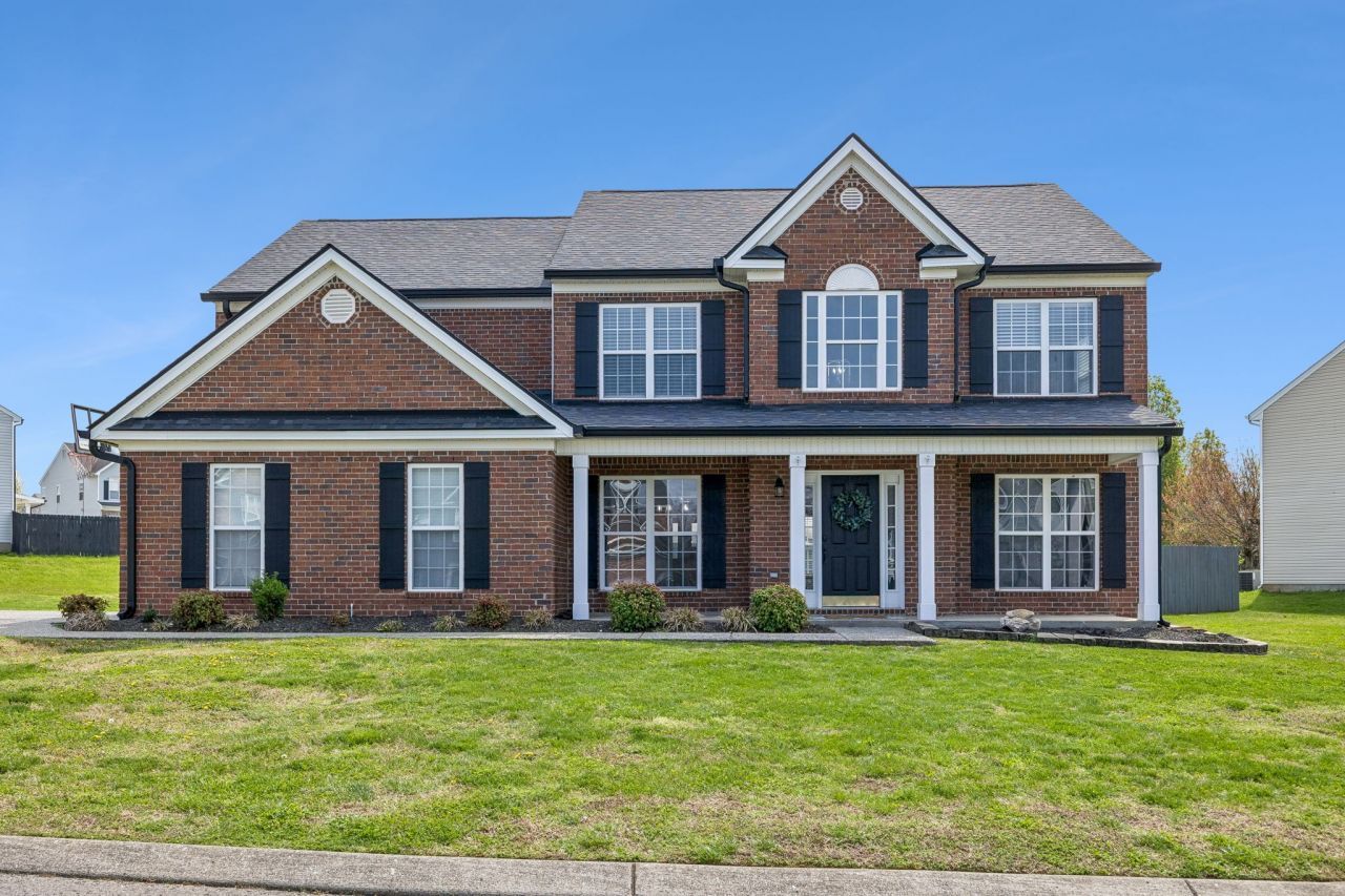 1019 Vanguard Dr, Spring Hill, TN 37174 Main Photo