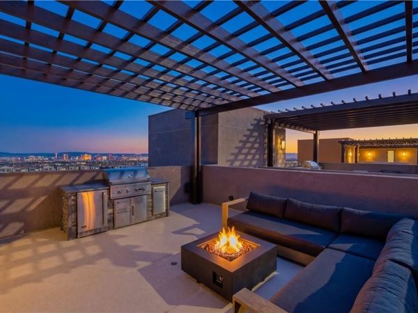 664 Sentinel Spire Street , Las Vegas, NV 89138