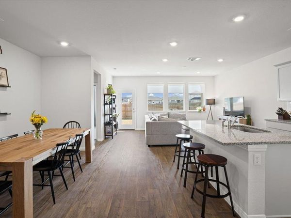 209 Connor LN, Georgetown, TX 78626