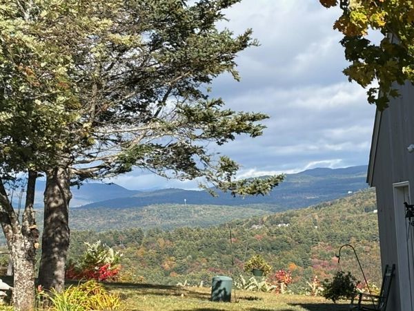 5 Ledgeview Way, Plymouth, NH 03264
