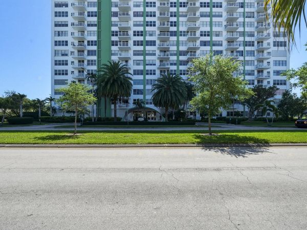 2100 Sans Souci Boulevard, Unit A1507, North Miami, FL 33181