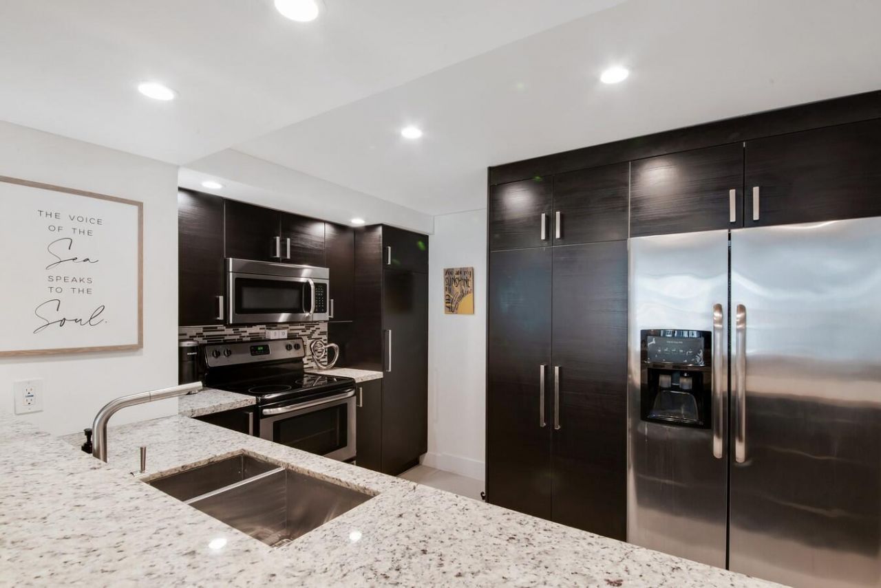 1147 Hillsboro Mile, Unit 505, Hillsboro Beach, FL 33062 Photo