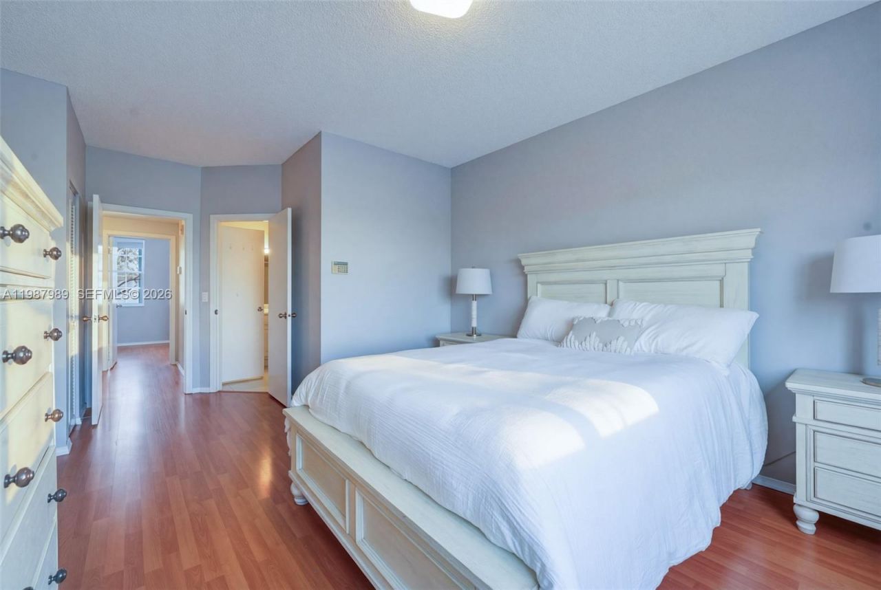 16635 Hemingway Dr , Weston, FL 33326 Photo