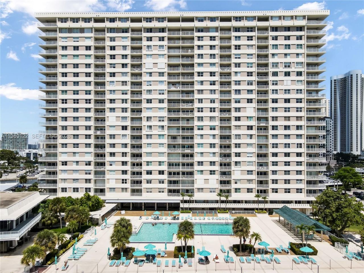 300 Bayview Dr , Unit 307, Sunny Isles Beach, FL 33160 Photo
