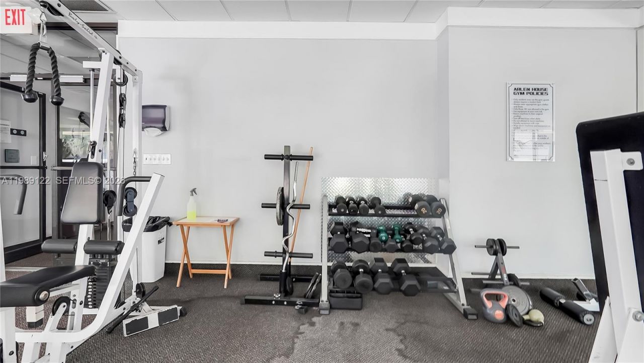 300 Bayview Dr, Unit 307, Sunny Isles Beach, FL 33160 Photo