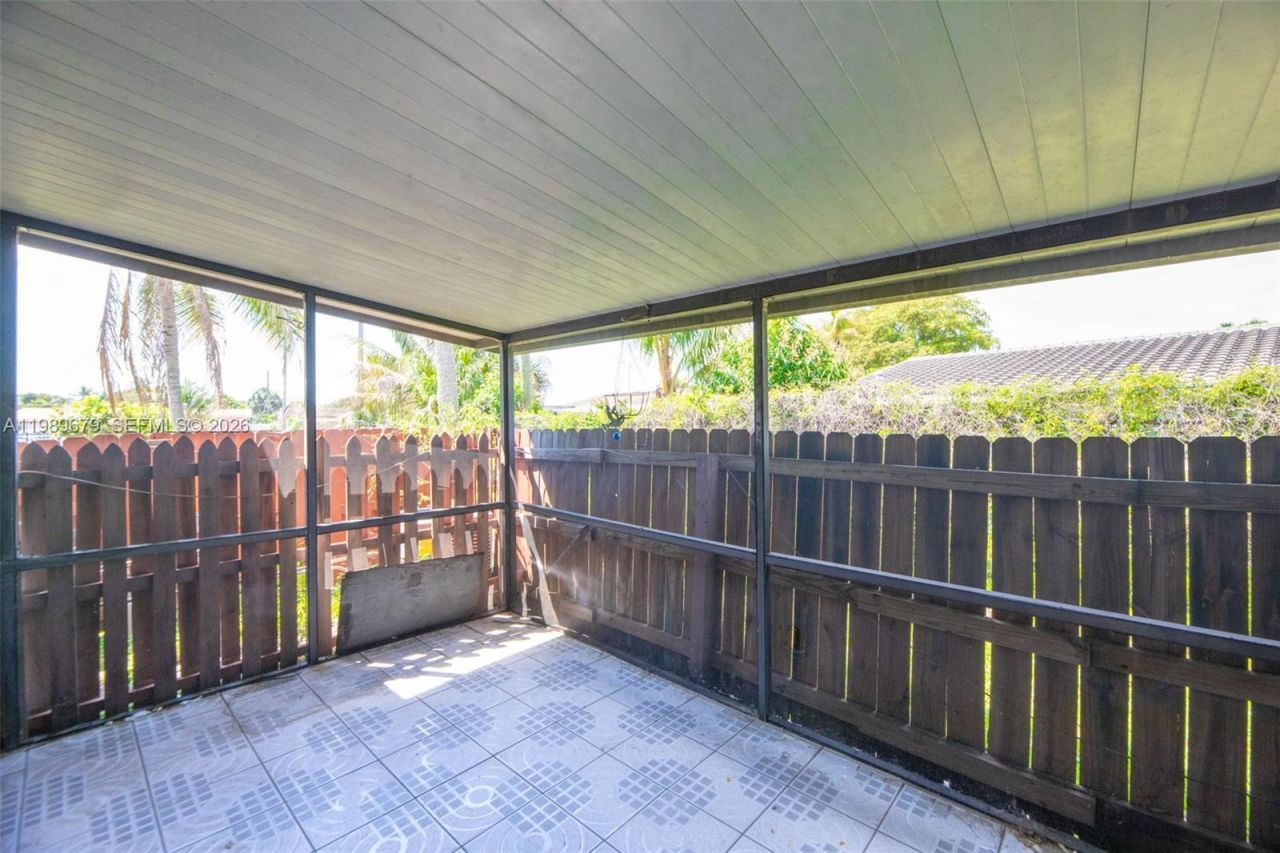 3046 W Missionwood Ln, Unit A-2, Miramar, FL 33025 Photo