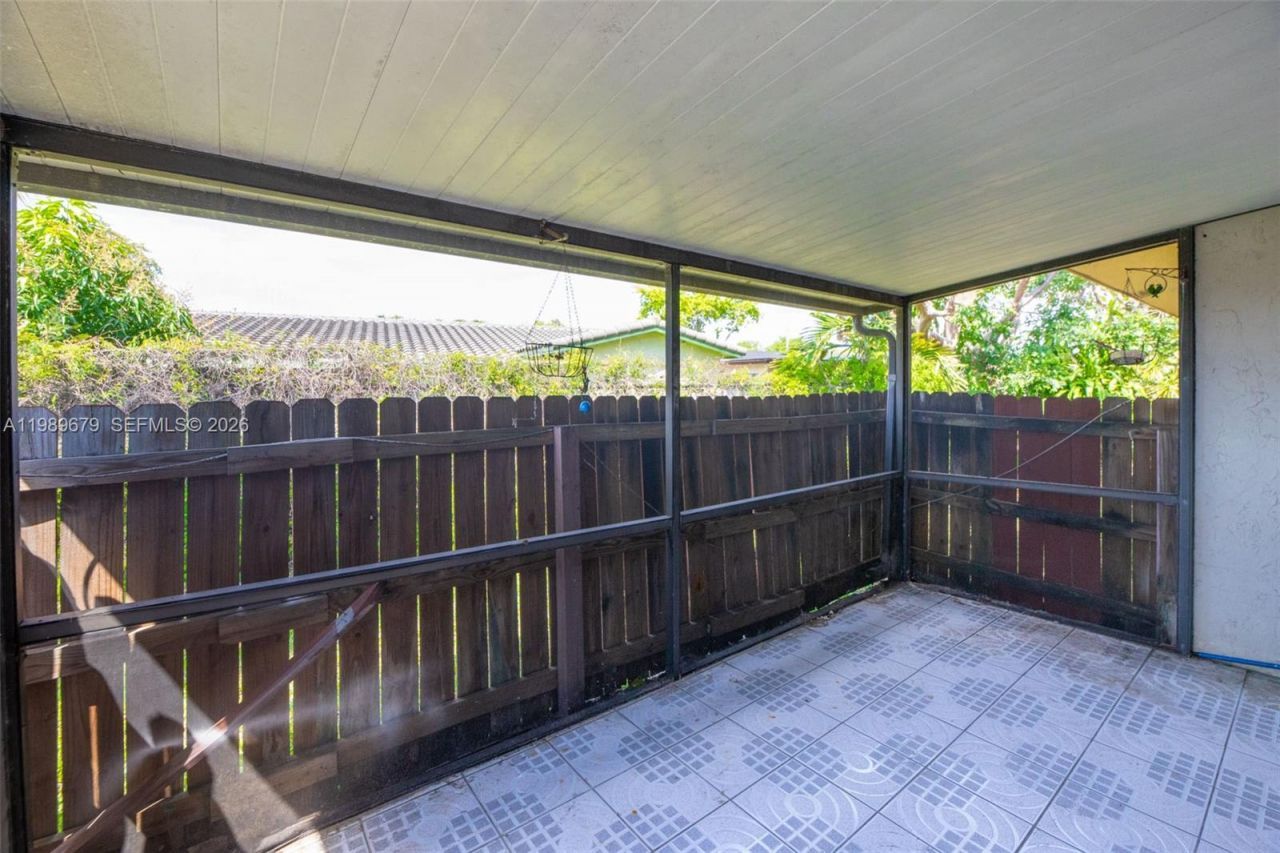 3046 W Missionwood Ln, Unit A-2, Miramar, FL 33025 Photo