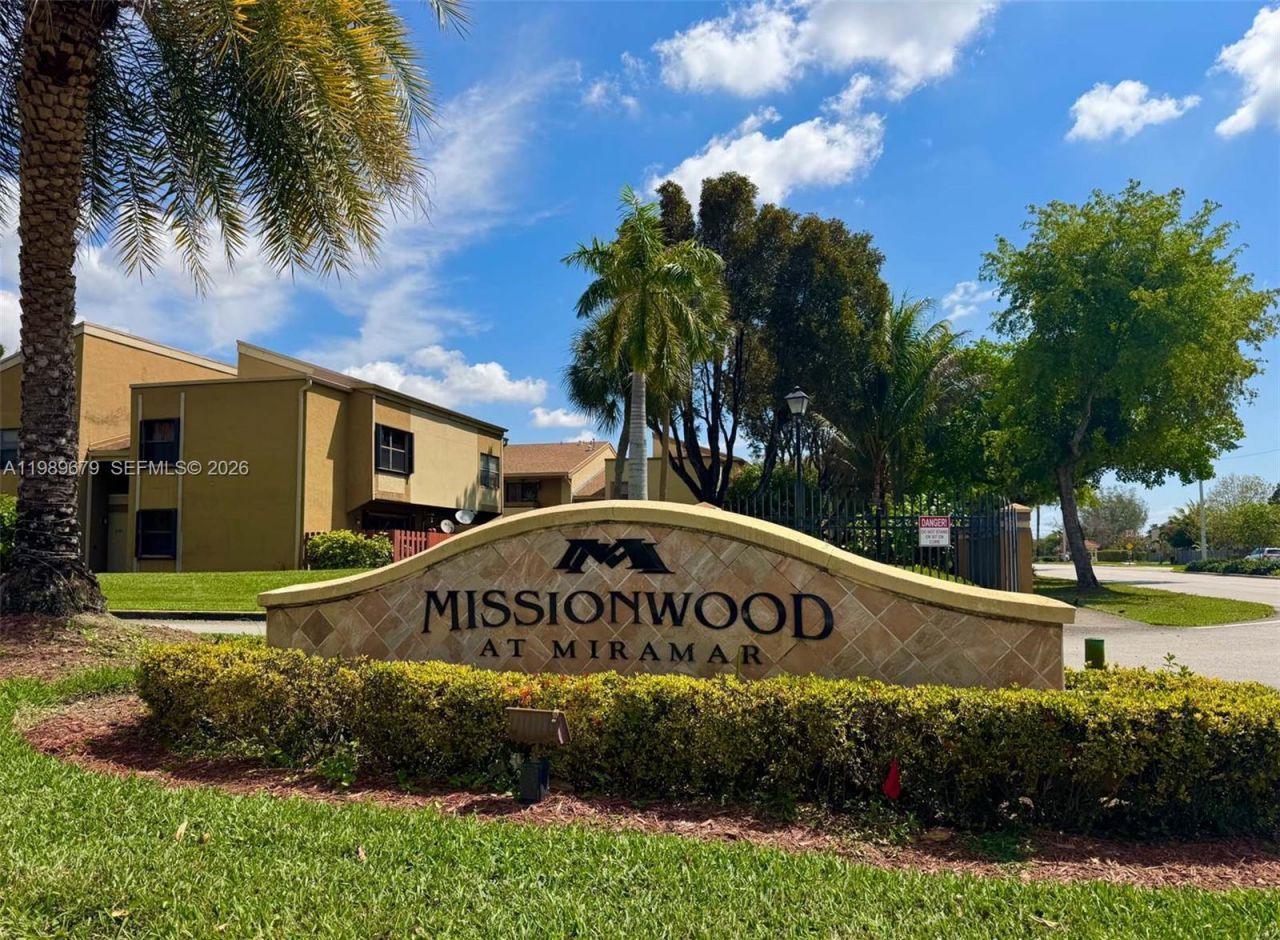 3046 W Missionwood Ln, Unit A-2, Miramar, FL 33025 Photo