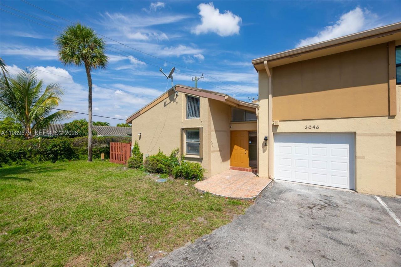 3046 W Missionwood Ln, Unit A-2, Miramar, FL 33025 Photo