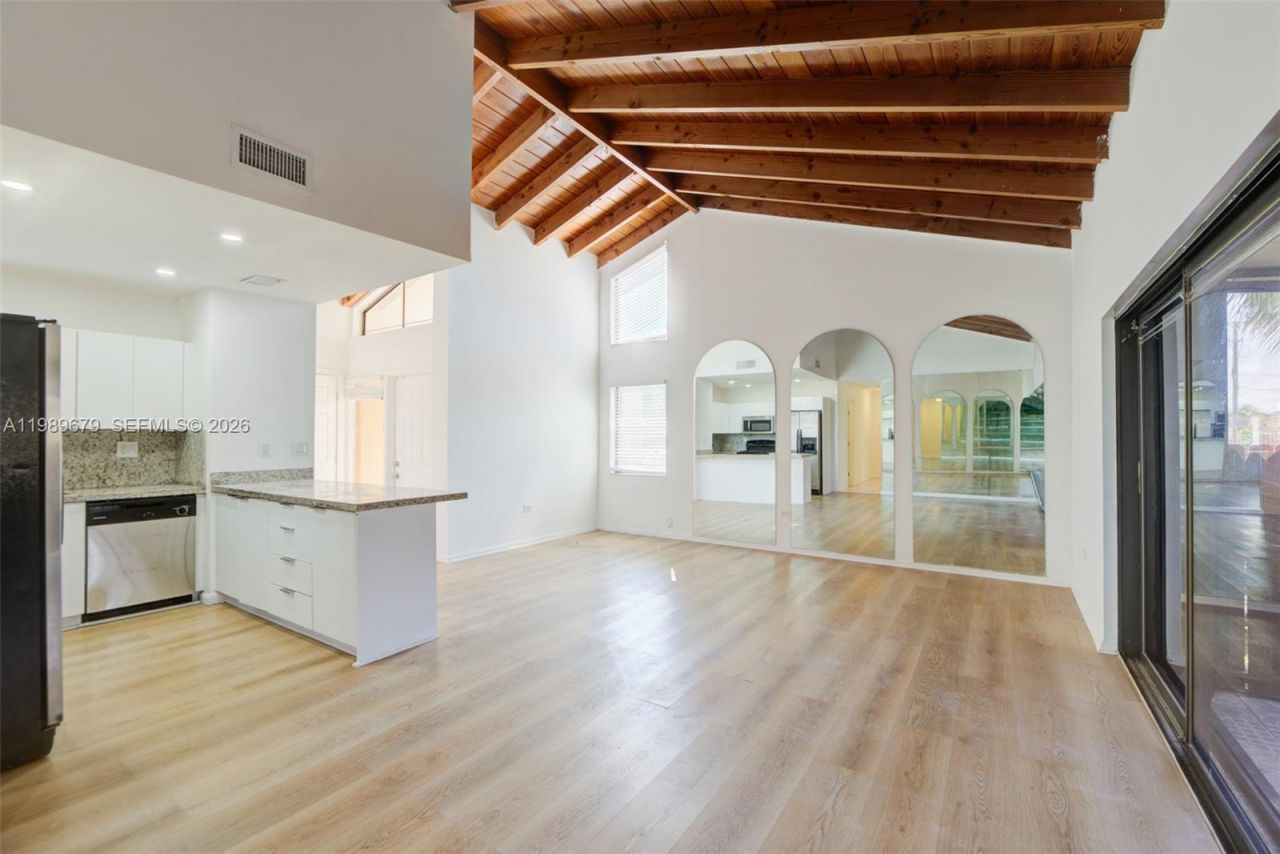 3046 W Missionwood Ln, Unit A-2, Miramar, FL 33025 Photo