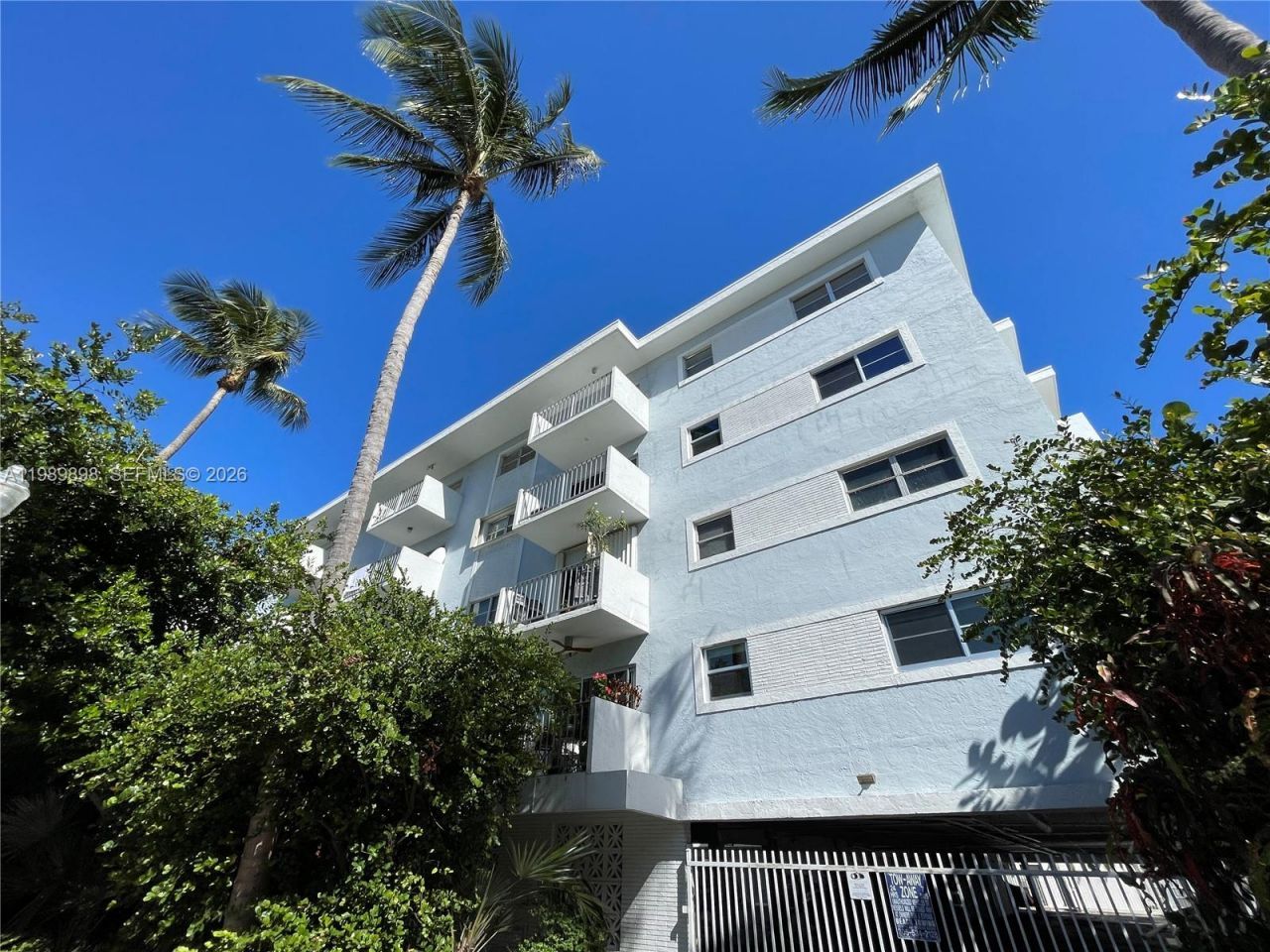 221 Meridian Ave, Unit 410, Miami Beach, FL 33139 Photo