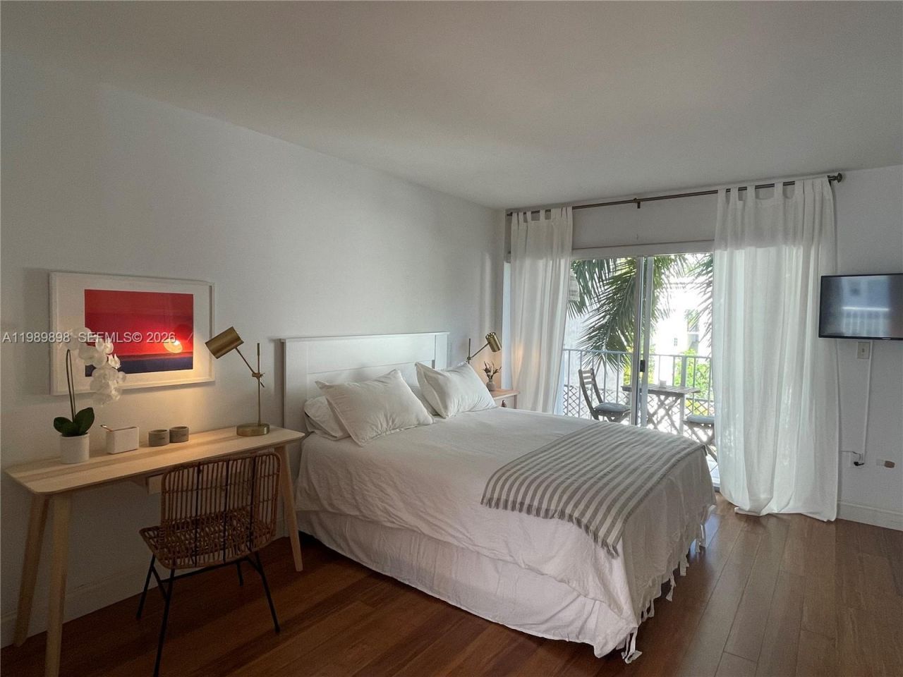 221 Meridian Ave , Unit 410, Miami Beach, FL 33139 Photo