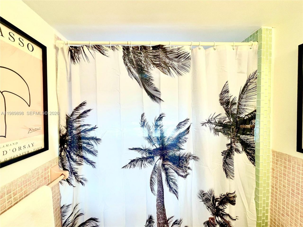 221 Meridian Ave, Unit 410, Miami Beach, FL 33139 Photo