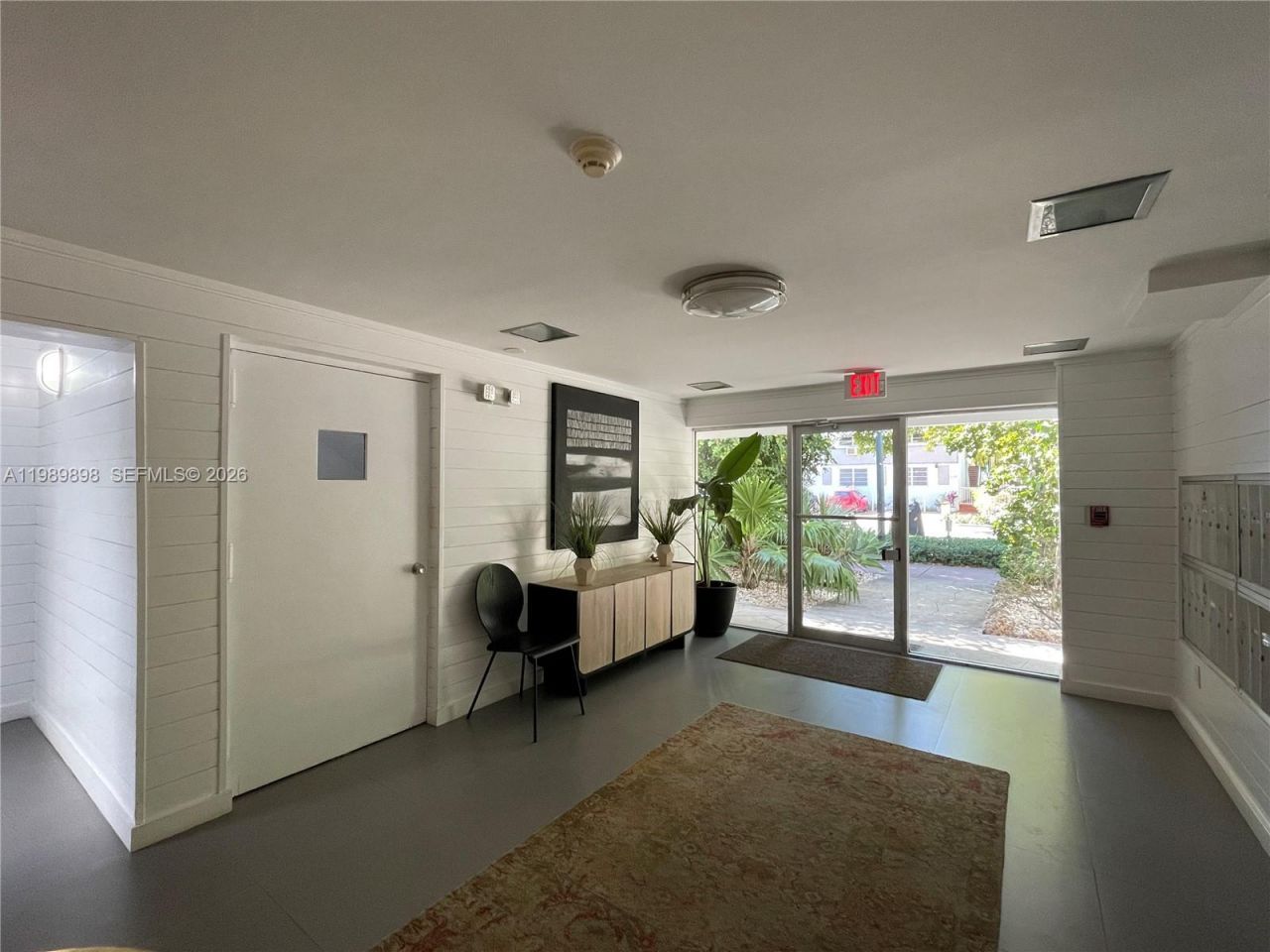 221 Meridian Ave , Unit 410, Miami Beach, FL 33139 Photo