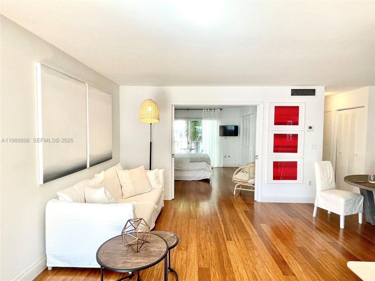 221 Meridian Ave, Unit 410, Miami Beach, FL 33139 Photo
