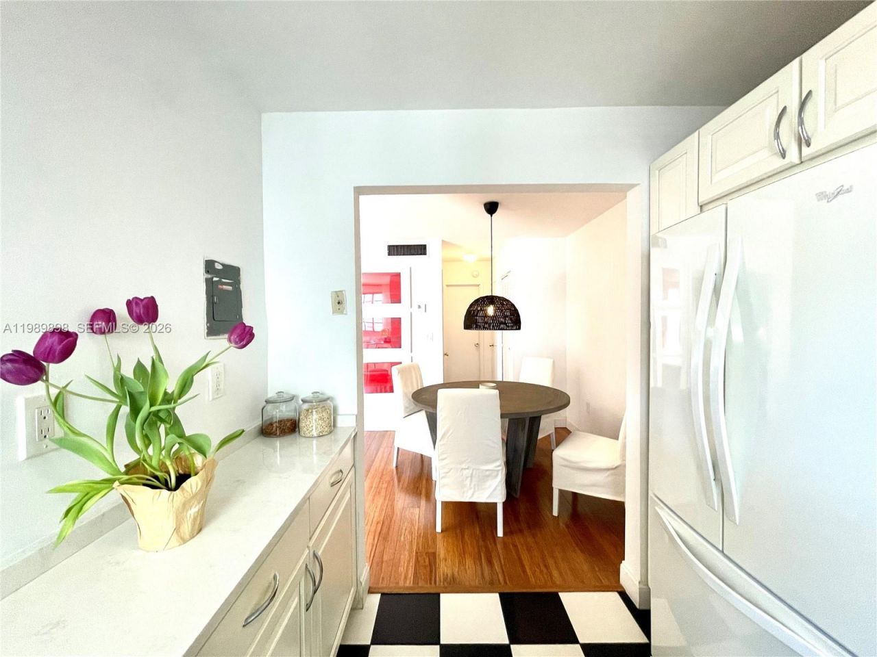 221 Meridian Ave, Unit 410, Miami Beach, FL 33139 Photo