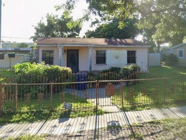 16401 NW 17th Ct , Miami Gardens, FL 33054