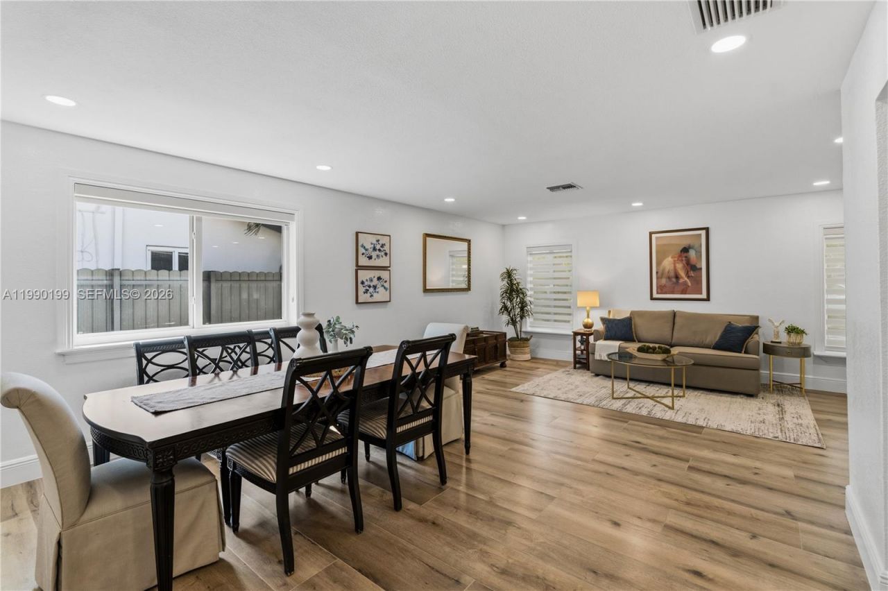 7327 Sabal Dr, Miami Lakes, FL 33014 Photo