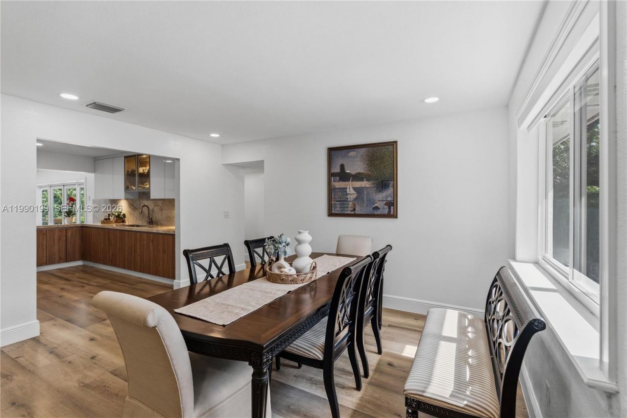 7327 Sabal Dr, Miami Lakes, FL 33014 Photo