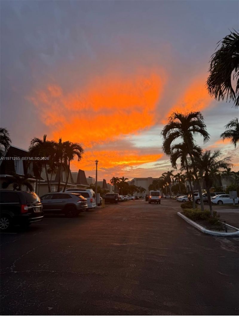 2308 NE 7th St, Unit 29, Hallandale Beach, FL 33009 Photo