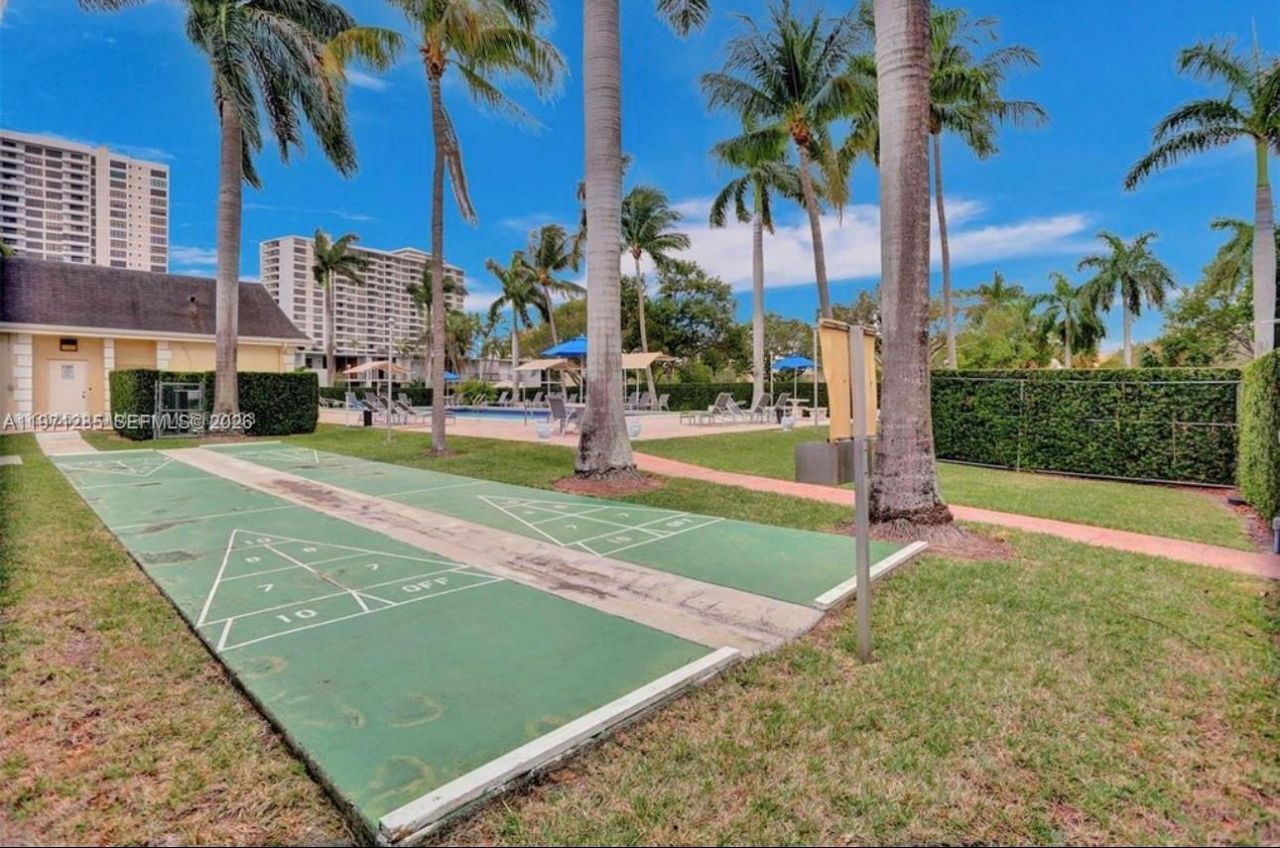 2308 NE 7th St, Unit 29, Hallandale Beach, FL 33009 Photo