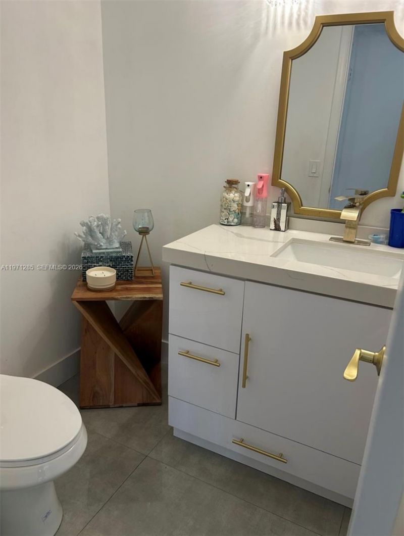 2308 NE 7th St, Unit 29, Hallandale Beach, FL 33009 Photo