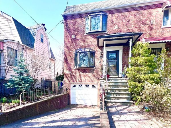 2561 Eastchester Road, Bronx, NY 10469