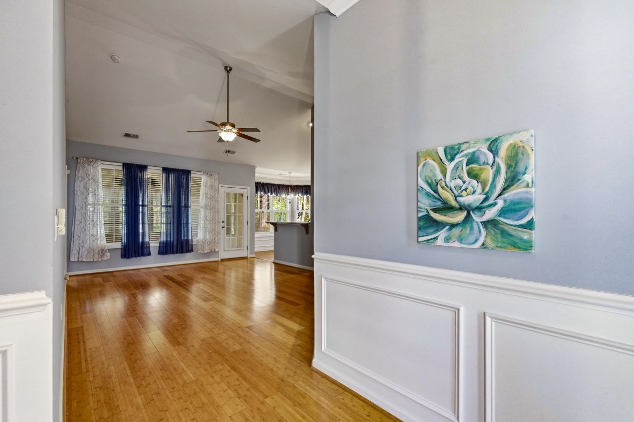 149 Myrtle Grande Dr. Photo 9