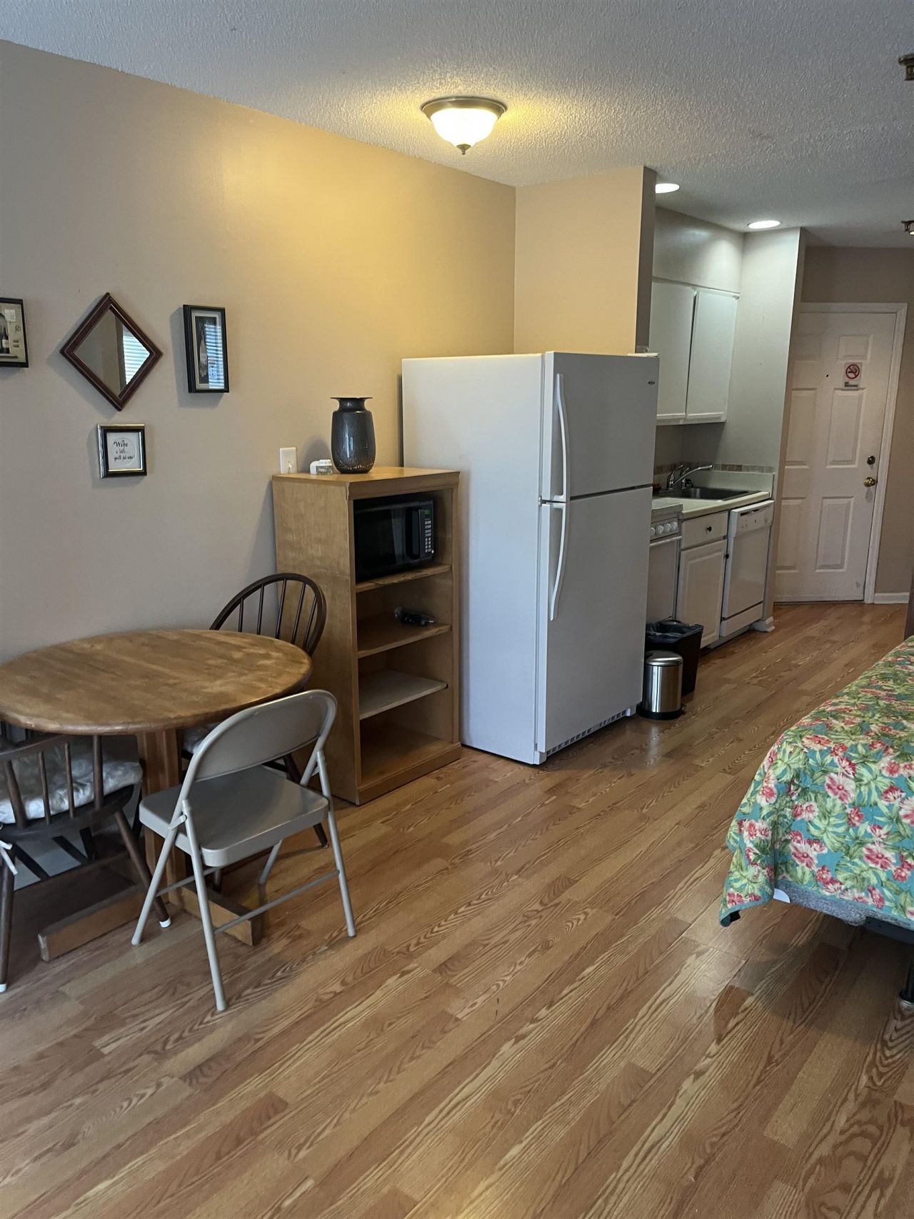 1100 Possum Trot Rd. Photo 8