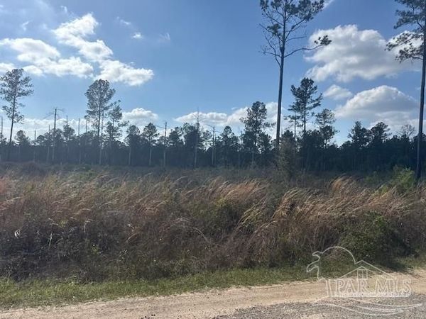 - Mayburn Bridge Rd, Milton, FL 32570