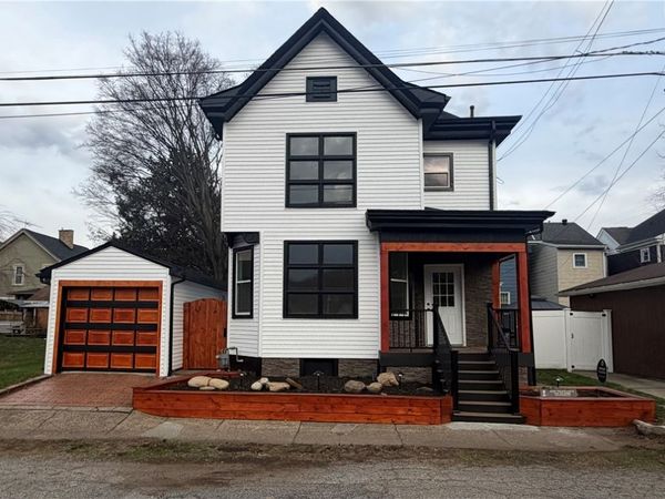 2207 7th Avenue Rear, Beaver Falls, PA 15010