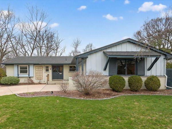4 Gallway Court, Ann Arbor, MI 48104