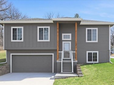 2403 N BROADWAY Street, COUNCIL BLUFFS, IA 51503