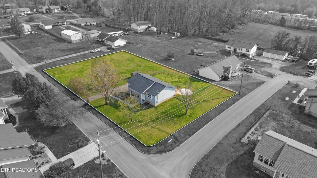 4554 Clifton Lane, Strawberry Plains, TN 37871 Main Photo