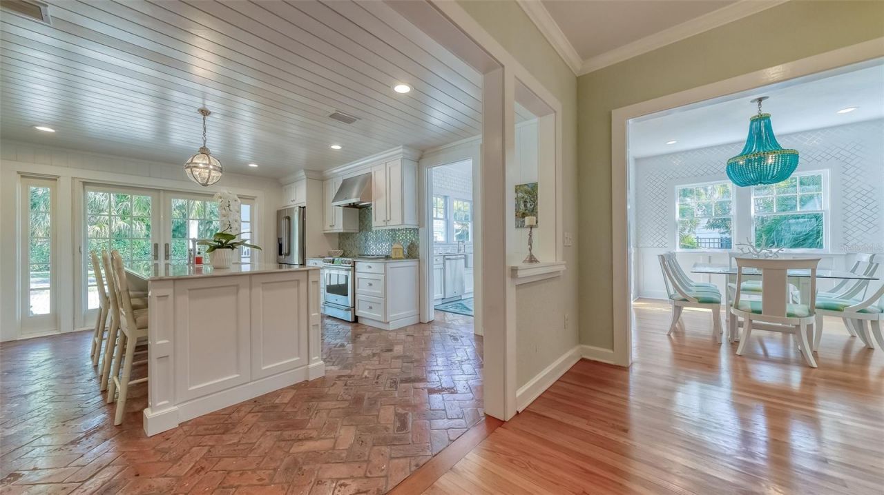 847 Hudson Avenue, Sarasota, FL 34236 Photo