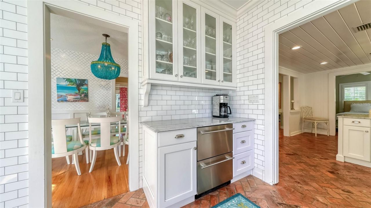 847 Hudson Avenue, Sarasota, FL 34236 Photo