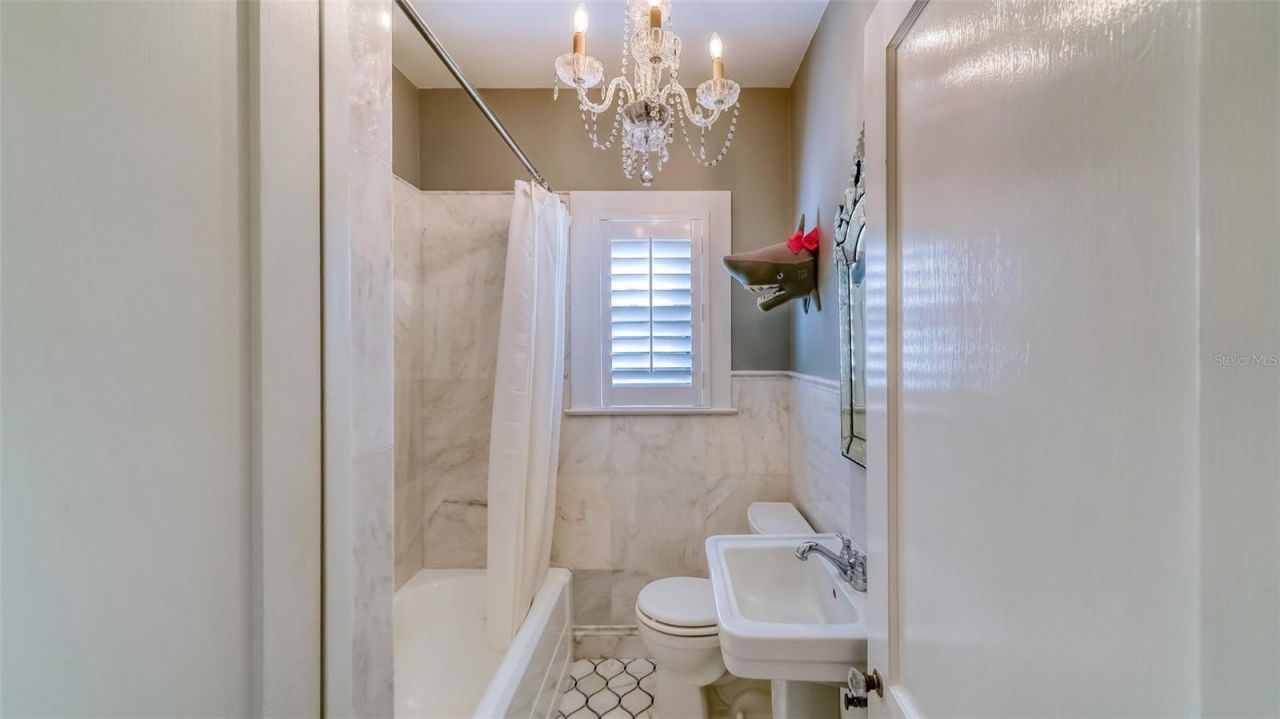 847 Hudson Avenue, Sarasota, FL 34236 Photo