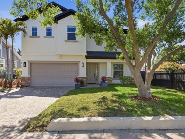 3824 W SANTIAGO STREET, TAMPA, FL 33629